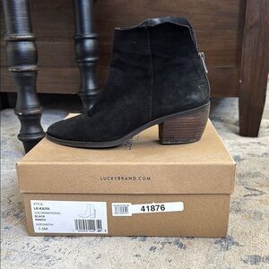 Lucky Brand Women's Black Suede Ankle Boots